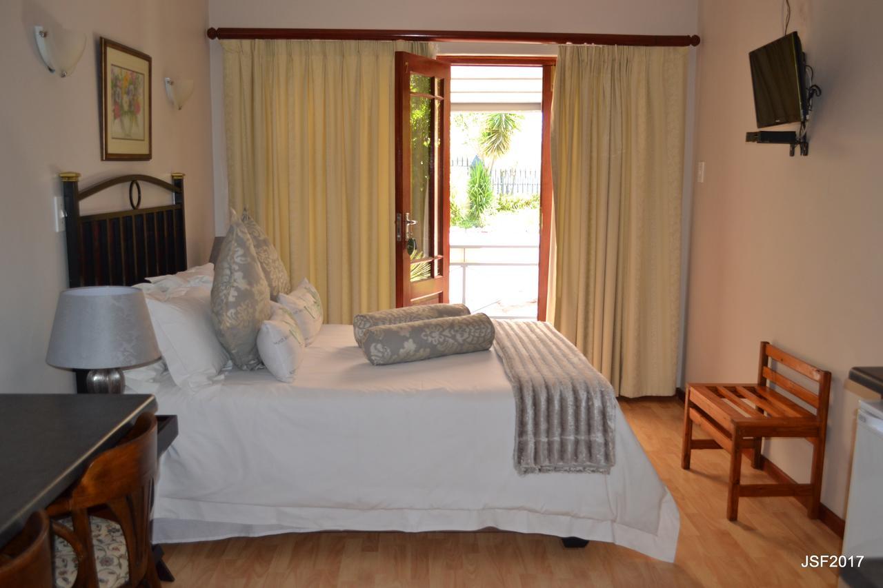 La Paix Guesthouse Beaufort West Exterior foto