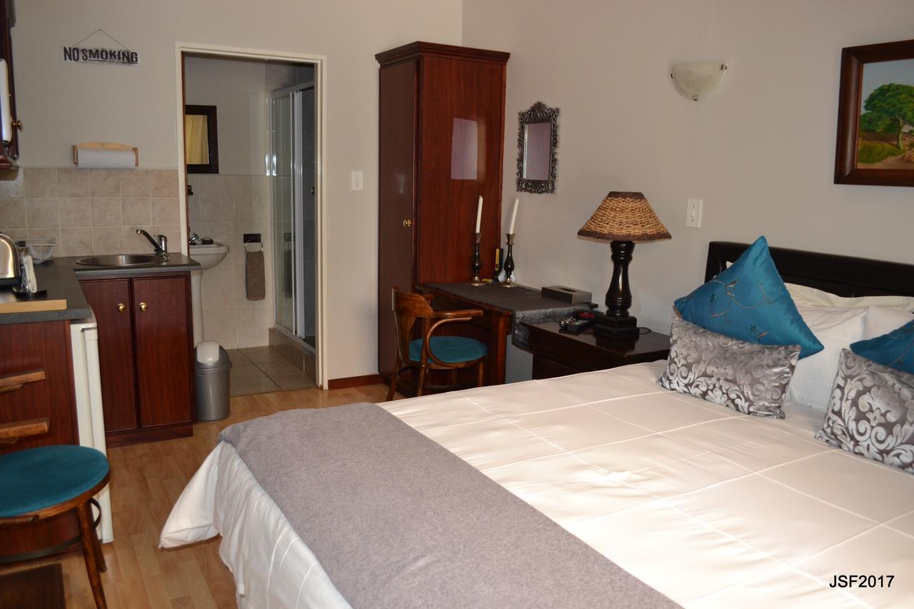 La Paix Guesthouse Beaufort West Exterior foto